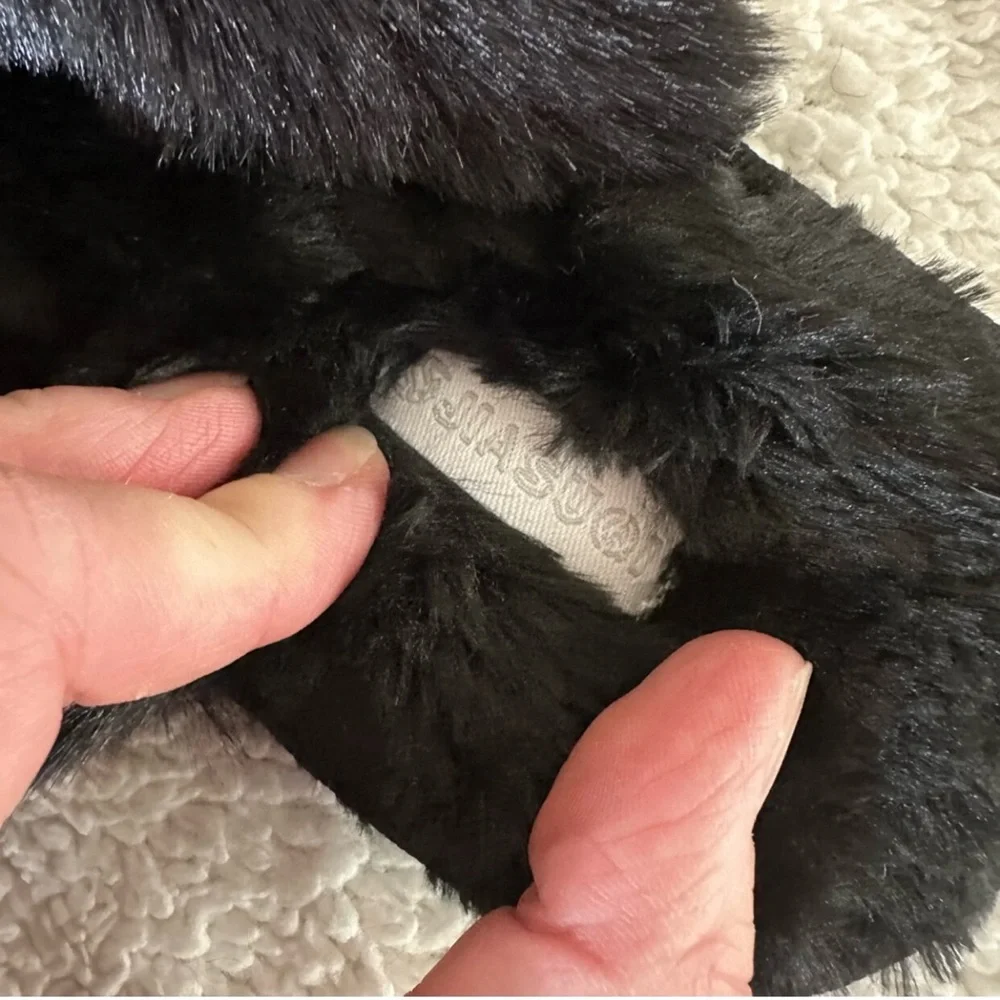 Girls Fuzzy Black Slippers
